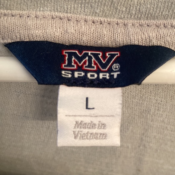 Indiana Hoosiers University long sleeves shirt Sz Large - Picture 3 of 5